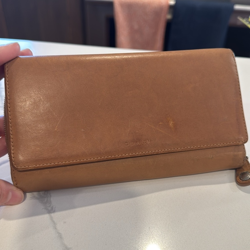 Vintage Coach Tan Leather Trifold Wallet